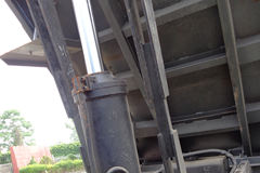 时骏 斯卡特轻卡 130马力 4.2米自卸车(LFJ3165G1)