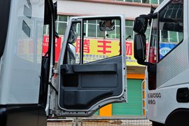 杰狮&nbsp;混凝土搅拌车驾驶室                                               图片