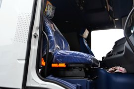 杰狮&nbsp;混凝土搅拌车驾驶室                                               图片