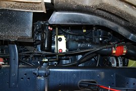 杰狮&nbsp;混凝土搅拌车底盘                                                图片