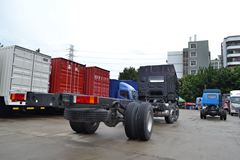 东风柳汽 乘龙M5重卡 240马力 6X2 9.6米排半载货车(底盘)(LZ5250XXYM5CA)