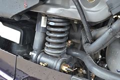 东风柳汽 乘龙M5重卡 240马力 6X2 9.6米排半载货车(底盘)(LZ5250XXYM5CA)
