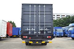 东风柳汽 乘龙M3中卡 180马力 4X2 7.7米厢式排半载货车(LZ5162XXYRAPA)