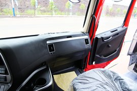 创虎XCIENT&nbsp;自卸车驾驶室                                               图片