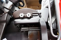 四川现代 创虎XCIENT重卡 360马力 6X4 6米自卸车(CHM3251KPQ52M)