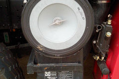 陕汽 德龙M3000 290马力 8X4 7.4米自卸车(SX3315HR366)