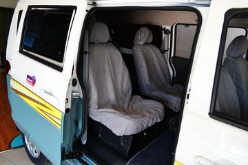 �� С��ʨ 82���� 1.3L�����(����)ͼƬ