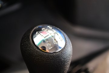 �� С��ʨ 82���� 1.3L�����(����)ͼƬ