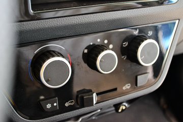 �� С��ʨ 82���� 1.3L�����(����)ͼƬ