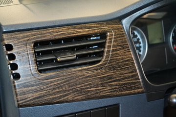 �� С��ʨ 82���� 1.3L�����(����)ͼƬ