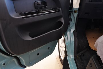 �� С��ʨ 82���� 1.3L�����(����)ͼƬ