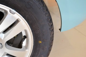 �� С��ʨ 82���� 1.3L�����(SY6420C4SBW)(����)ͼƬ