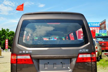 �� С��ʨ 82���� 1.3L�����(SY6420C4SBW)ͼƬ