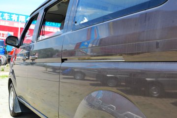 �� С��ʨ 82���� 1.3L�����(SY6420C4SBW)ͼƬ