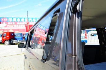 �� С��ʨ 82���� 1.3L�����(SY6420C4SBW)ͼƬ