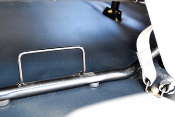 �� С��ʨ 82���� 1.3L�����(SY6420C4SBW)ͼƬ