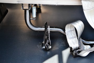 �� С��ʨ 82���� 1.3L�����(SY6420C4SBW)ͼƬ