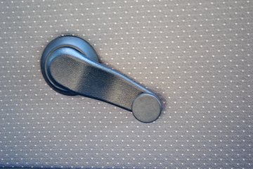 �� С��ʨ 82���� 1.3L�����(SY6420C4SBW)ͼƬ