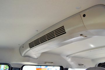 �� С��ʨ 82���� 1.3L�����(SY6420C4SBW)ͼƬ