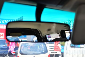 �� С��ʨ 82���� 1.3L�����(SY6420C4SBW)ͼƬ