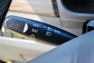 �� С��ʨ 82���� 1.3L�����(SY6420C4SBW)ͼƬ