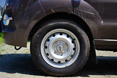 金杯 小海狮 82马力 1.3L面包车(SY6420C4SBW)