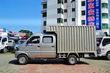 西部牛仔&nbsp;载货车外观                                                图片