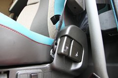 沃尔沃 新FM重卡 460马力 6X2R牵引车