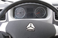 中国重汽HOWO 统帅 141马力 4.2米单排栏板轻卡(ZZ1047F341BD145)