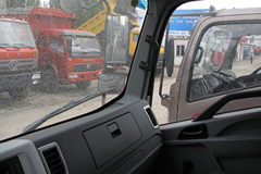 中国重汽HOWO 统帅 141马力 4.2米单排栏板轻卡(ZZ1047F341BD145)