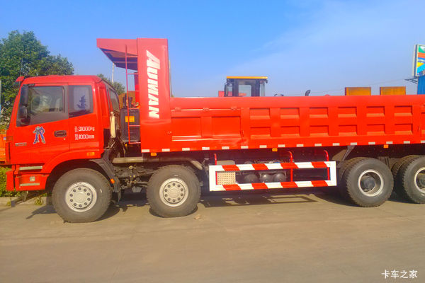 福田 欧曼ETX 6系重卡 330马力 8X4 7.4米自卸车(BJ3313DMPKC-XG)
