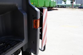 奔驰Actros&nbsp;牵引车外观                                                图片