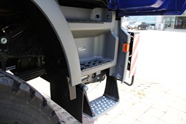 奔驰Actros&nbsp;牵引车外观                                                图片