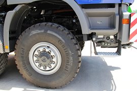 奔驰Actros&nbsp;牵引车外观                                                图片