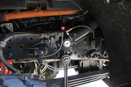 奔驰Actros&nbsp;牵引车底盘                                                图片