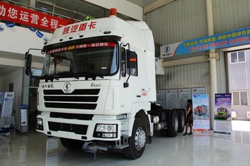 陕汽重卡 德龙F3000 380马力 6X4 LNG牵引车(SX4258NT384TL)
