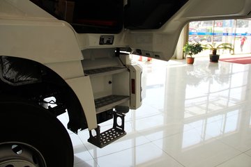 �����ؿ� ����F3000 380���� 6X4 LNGǣ����(SX4258NT384TL)ͼƬ