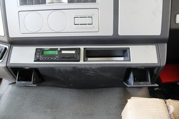 �����ؿ� ����F3000 380���� 6X4 LNGǣ����(SX4258NT384TL)ͼƬ