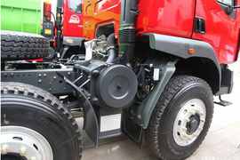 乘龙M3&nbsp;自卸车底盘                                                图片