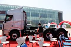 四川现代 创虎XCIENTP410重卡 410马力 6X4牵引车 四川现代 创虎XCIENTP410重卡 410马力 6X4牵引车