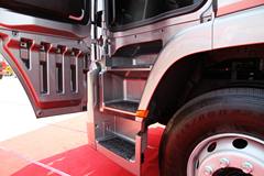 四川现代 创虎XCIENTP410重卡 410马力 6X4牵引车 四川现代 创虎XCIENTP410重卡 410马力 6X4牵引车