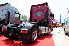 四川现代 创虎XCIENTP360重卡 360马力 4X2牵引车 四川现代 创虎XCIENTP360重卡 360马力 4X2牵引车