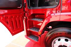 四川现代 创虎XCIENTP360重卡 360马力 4X2牵引车 四川现代 创虎XCIENTP360重卡 360马力 4X2牵引车