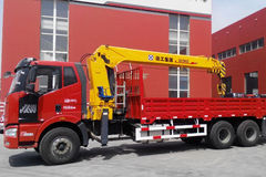 一汽解放 J6M 240马力 6X4 随车吊(CA5250JSQP63K1L5T1E4)