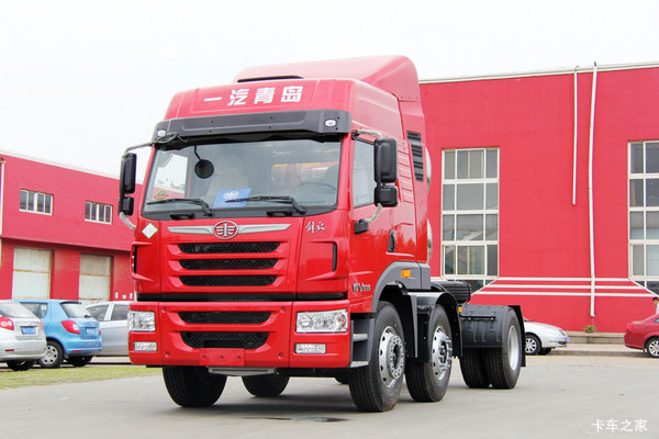 青岛解放 悍V重卡 336马力 6X2 LNG牵引车(CA4226P1K15T3NE5A80)