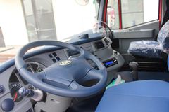 上汽红岩 杰狮重卡 430马力 6X4牵引车(CQ4255HXG334) 上汽红岩 杰狮重卡 430马力 6X4牵引车(CQ4255HXG334)