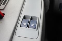 上汽红岩 杰狮重卡 430马力 6X4牵引车(CQ4255HXG334) 上汽红岩 杰狮重卡 430马力 6X4牵引车(CQ4255HXG334)