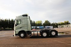 沃尔沃 新FH重卡 460马力 6X2R牵引车