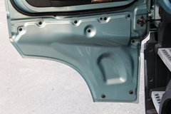 沃尔沃 新FH重卡 460马力 6X2R牵引车