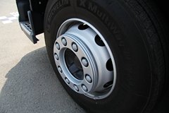 沃尔沃 新FM重卡 460马力 6X2R牵引车(冬白)